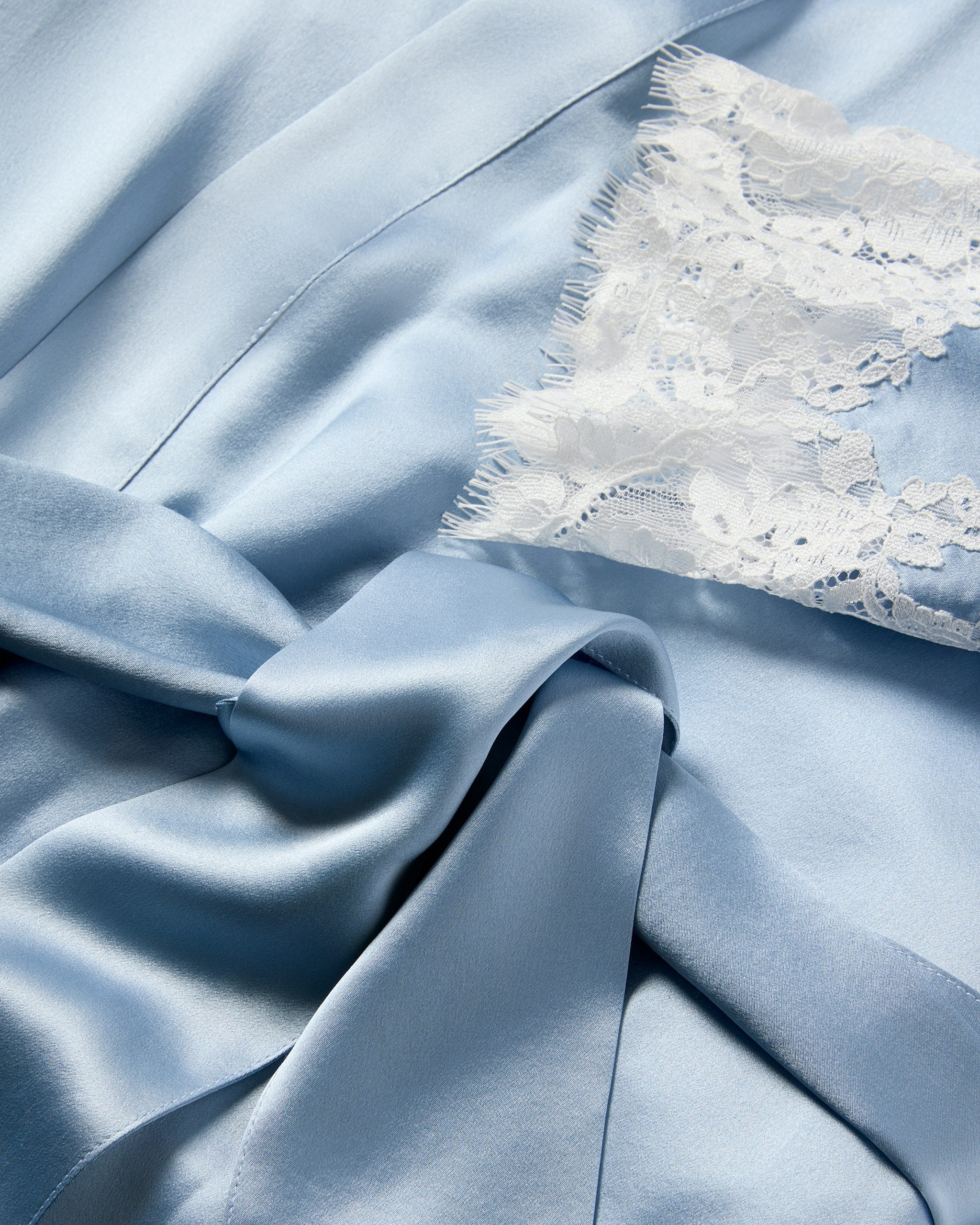 Women's Silk Lace Robe in Periwinkle