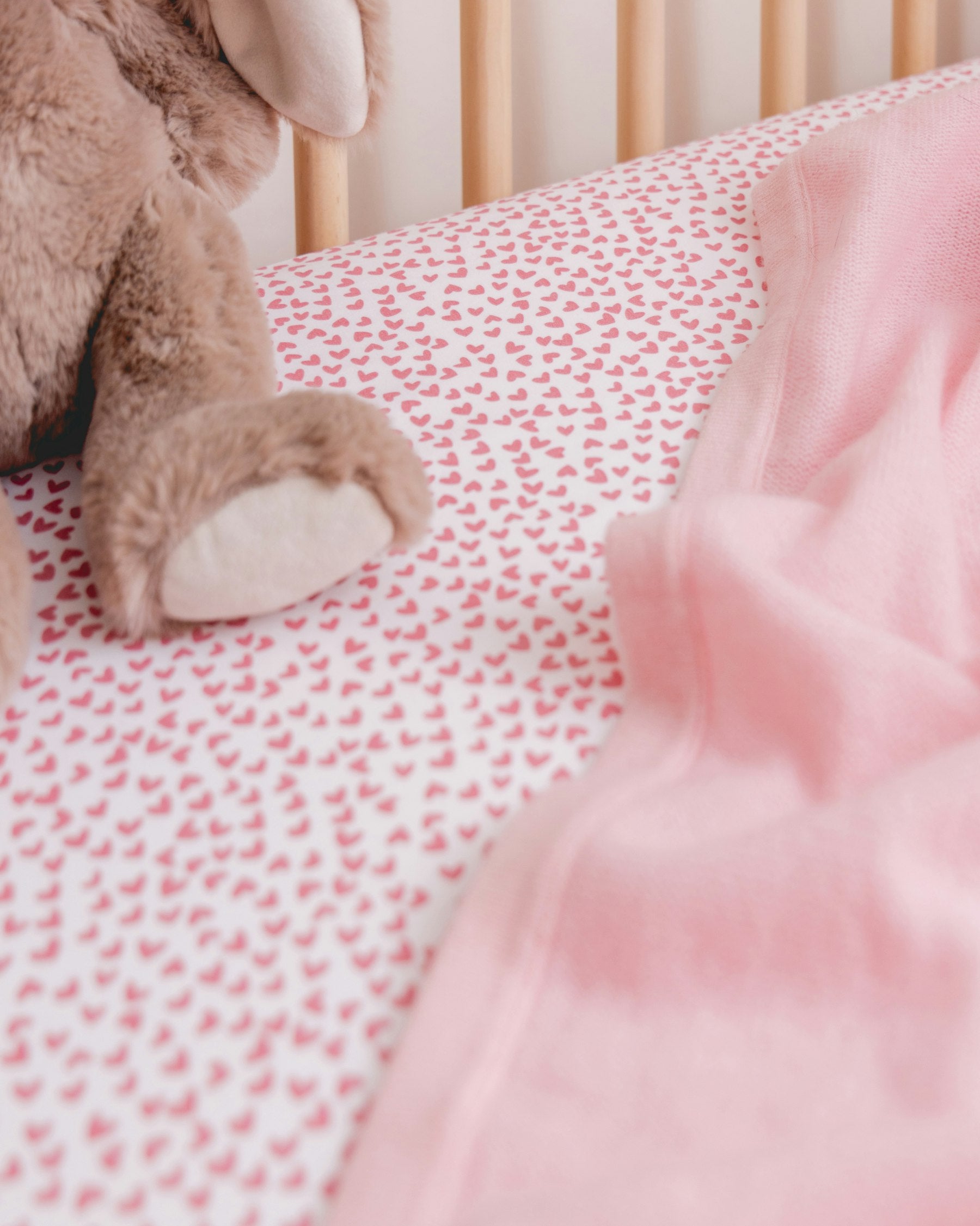 Luxe Premium Cotton Crib Sheet in Sweethearts