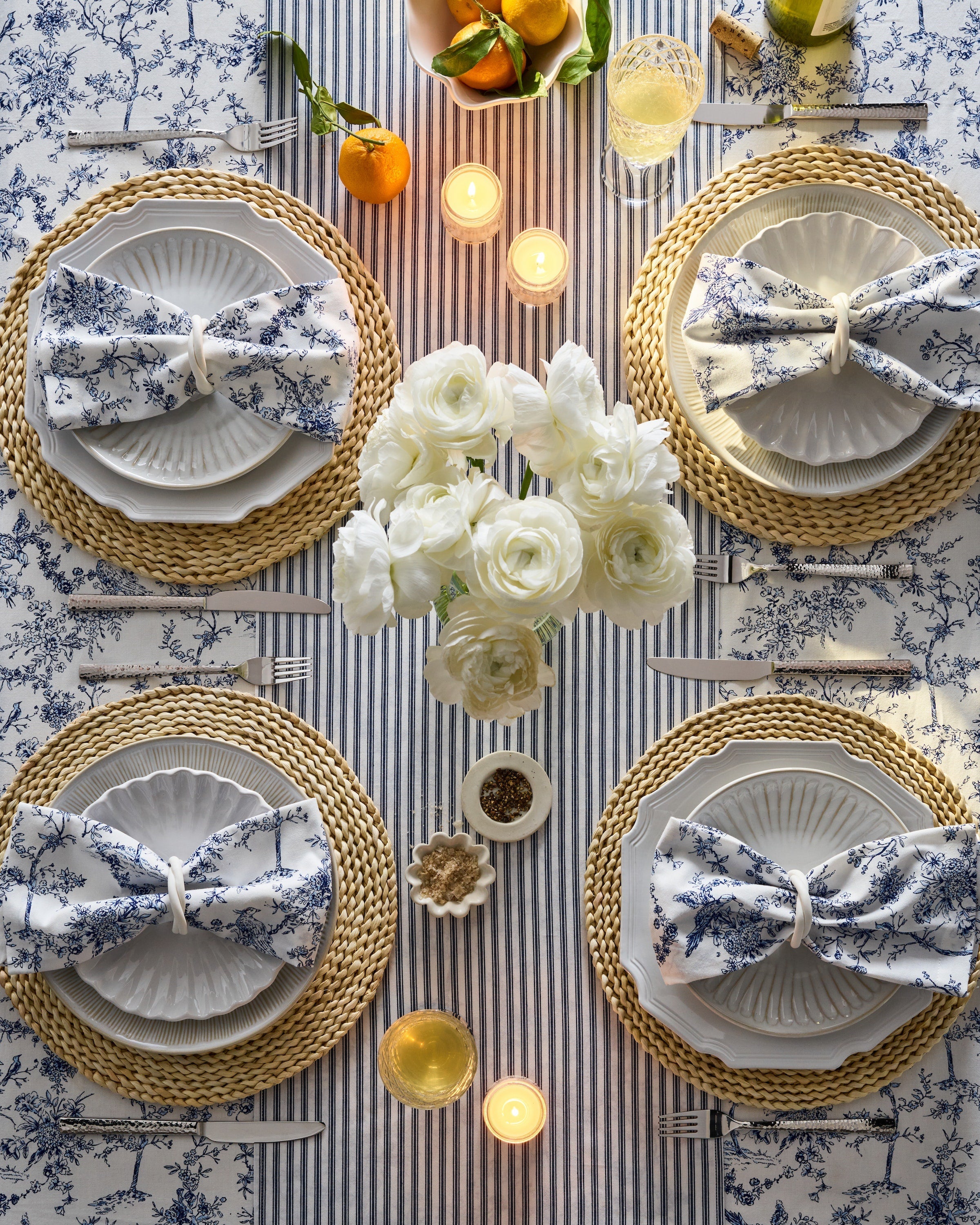 Signature Twill Tablecloth in Timeless Toile